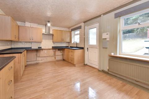 3 bedroom semi-detached house for sale, Sugar Well Mount, Leeds, West Yorkshire