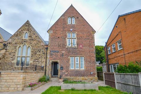 3 bedroom semi-detached house to rent, College Road, Spinkhill, Sheffield