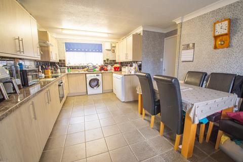 4 bedroom terraced house for sale, Bretton, Peterborough PE3