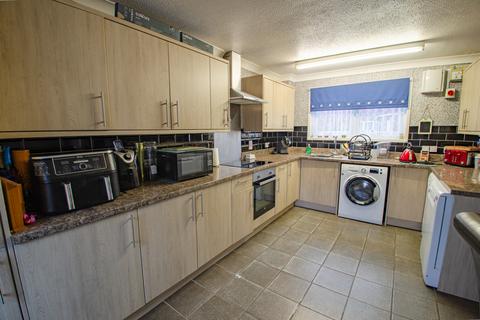 4 bedroom terraced house for sale, Bretton, Peterborough PE3