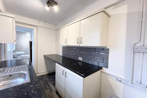 2 bedroom terraced house to rent, Mount Street, Stoke-On-Trent ST1