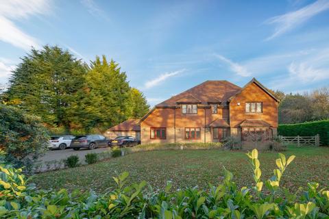 5 bedroom detached house for sale, Southview Road, Caterham CR3