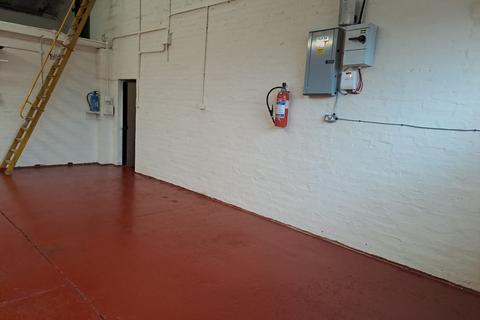 Storage to rent, Hayes Lane, Stourbridge DY9