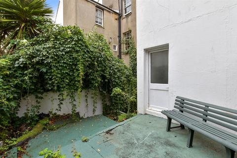 1 bedroom ground floor flat for sale, Lansdowne Street, Hove, East Sussex