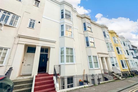 1 bedroom ground floor flat for sale, Lansdowne Street, Hove, East Sussex