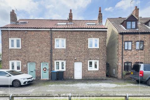 2 bedroom semi-detached house for sale, St James Green, Thirsk, YO7