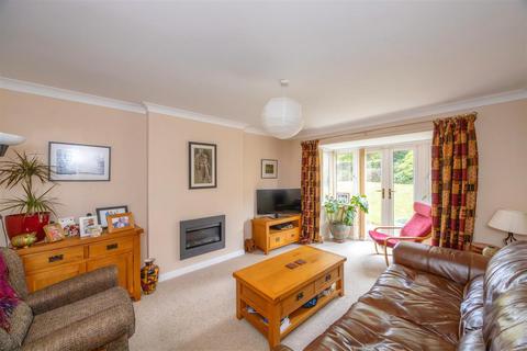 1 Pickard Drive, Sheffield, S13 8EW