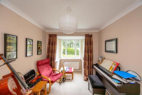 1 Pickard Drive, Sheffield, S13 8EW