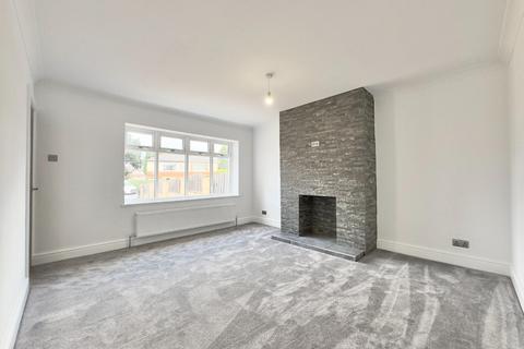 Dellside Common Road, Brierley, Barnsley, S72 9ED