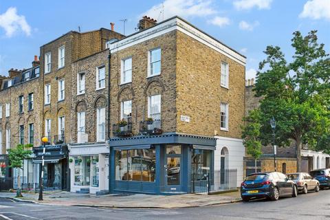 1 bedroom flat for sale, Amwell Street, Clerkenwell EC1R