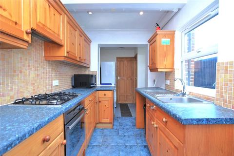 1 bedroom house of multiple occupation to rent, Walnut Tree Close, Guildford, Surrey, GU1