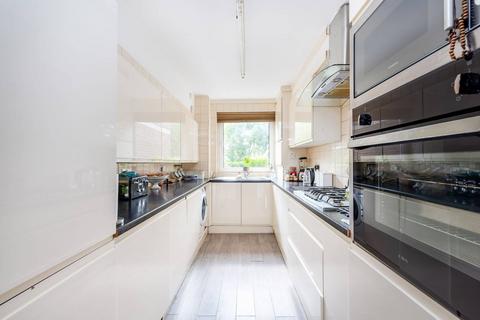 3 bedroom flat for sale, Hillcrest Road, Ealing, London, W5