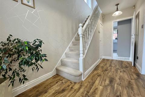25 Ashlands, Sale, M33 5PB