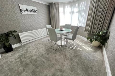 25 Ashlands, Sale, M33 5PB
