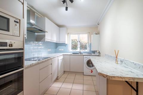 2 bedroom flat to rent, The Downs, Wimbledon, London, SW20