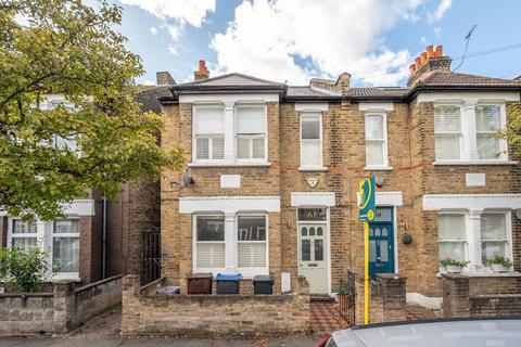 3 bedroom terraced house to rent, Dorien Road, Raynes Park, London, SW20