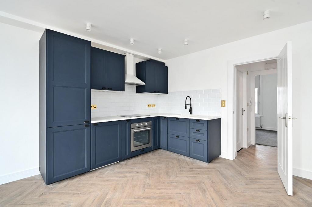 Flat 3 63 Portland Road bn3 - photos (4).jpg
