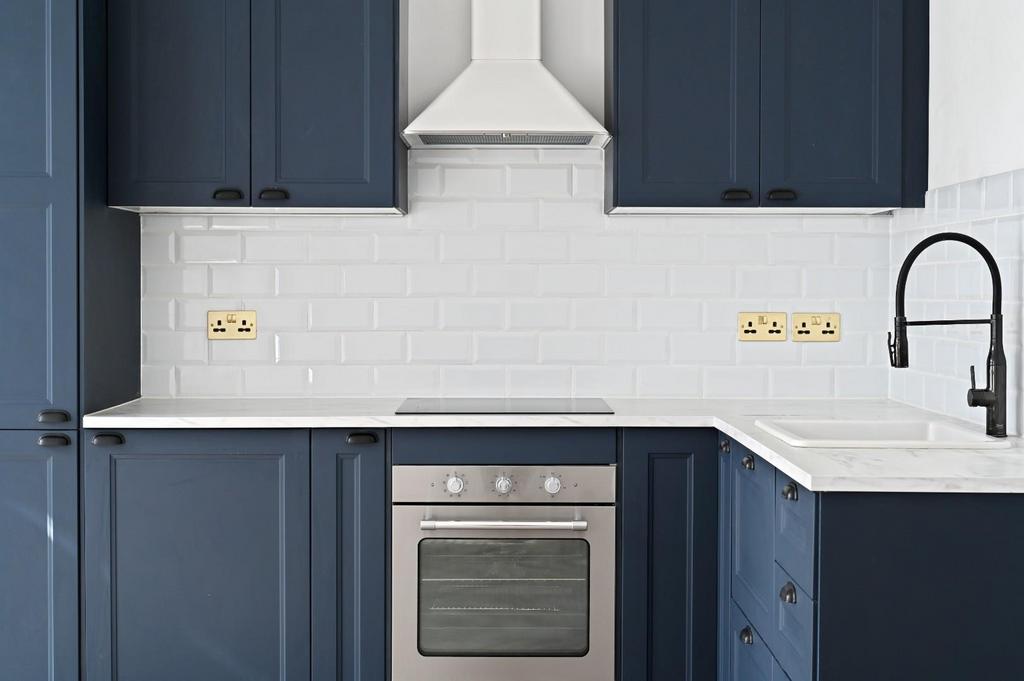 Flat 3 63 Portland Road bn3 - photos (1).jpg