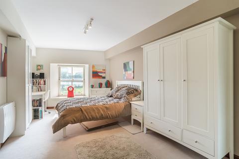 17/26 Johns Place, Edinburgh, EH6 7EN