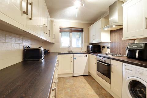 3 bedroom detached house for sale, Centurion Way, Brough