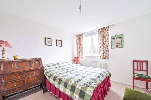 3 bedroom maisonette for sale, Cricklewood Lane, Cricklewood, London, NW2