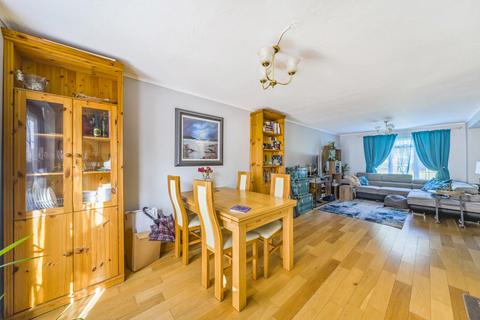 28 Green Lane, Datchet, Slough, SL3 9EX
