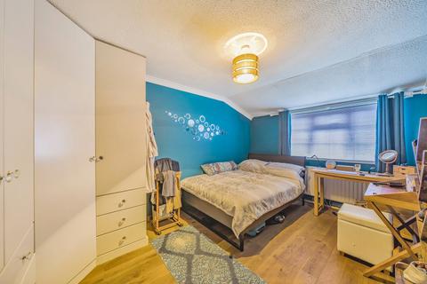 28 Green Lane, Datchet, Slough, SL3 9EX