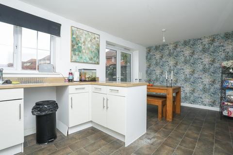 4 Central Boulevard, Aylesham, Canterbury, CT3 3FF