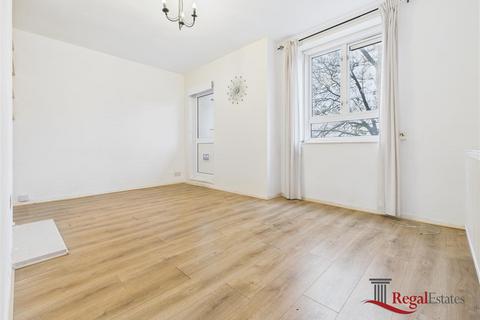 2 bedroom flat to rent, Tayler Court, Dorman Way NW8 0SB
