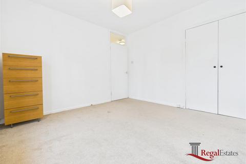 2 bedroom flat to rent, Tayler Court, Dorman Way NW8 0SB