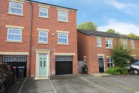 4 bedroom end of terrace house for sale, Saner Drive,  Winnington, CW8