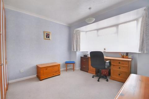 5 Denison Road, Poole, BH17 7LT