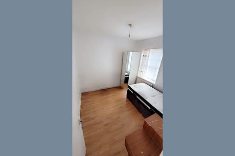 3 bedroom maisonette to rent, London N17