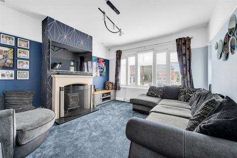 4 bedroom semi-detached house for sale, Long Lane, Bexleyheath, London, DA7