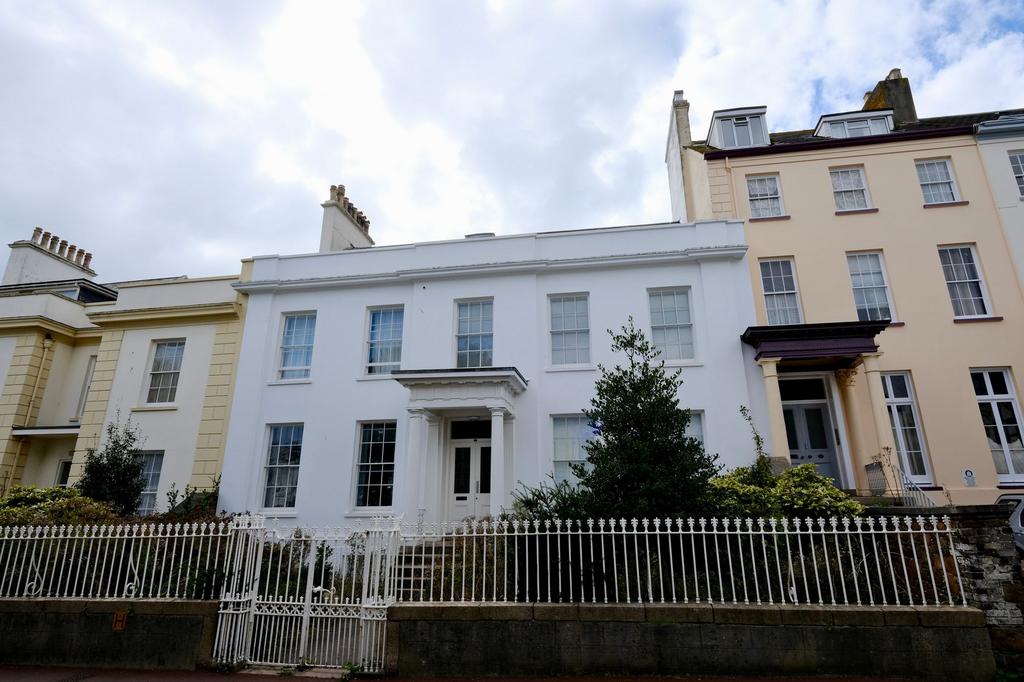 Midvale Road, Jersey JE2 1 bed apartment for sale £410,000