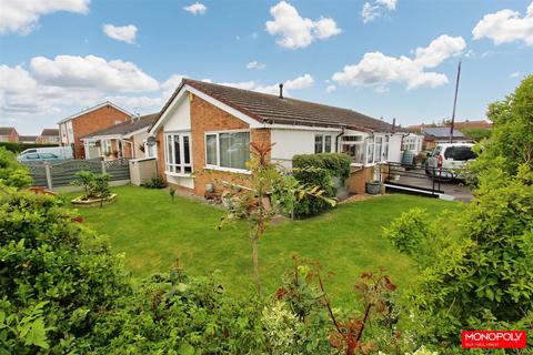 3 bedroom bungalow for sale, Oaklea Court, Rhyl LL18