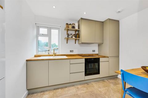 1 bedroom flat for sale, Newnes Path, Putney, SW15