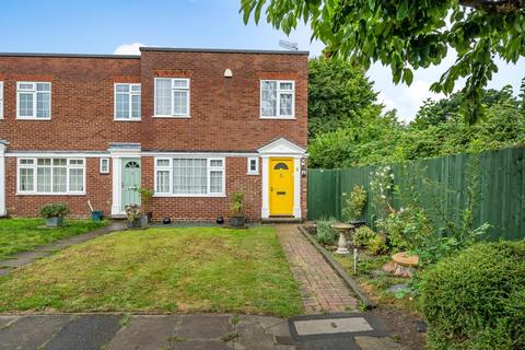 4 bedroom end of terrace house for sale, Staines-upon-Thames,  Surrey,  TW18