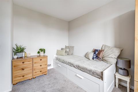 47 Southdownview Road, Worthing, BN14 8NH