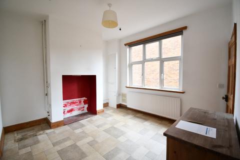 79 Ampthill Road, Shefford, SG17 5AZ