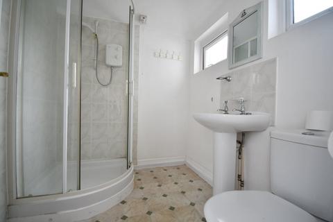79 Ampthill Road, Shefford, SG17 5AZ