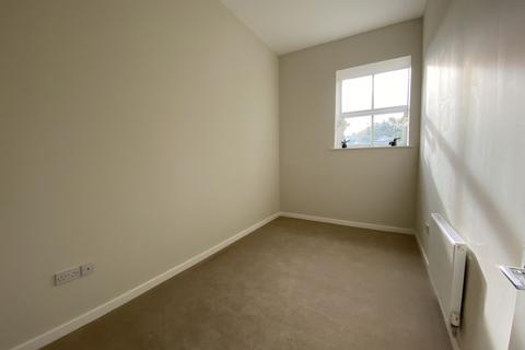 2 bedroom apartment to rent, Peakdale Gardens Charlestown Road, Glossop, Derbyshire, SK13