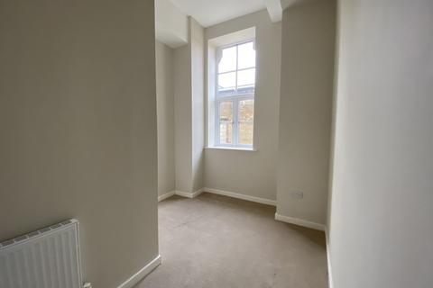 2 bedroom apartment to rent, Peakdale Gardens Charlestown Road, Glossop, Derbyshire, SK13