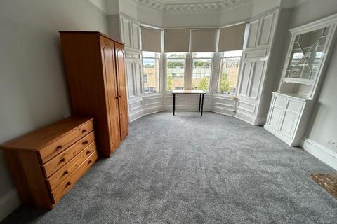 4 bedroom flat to rent, Lauderdale Street, Marchmont, Edinburgh, EH9