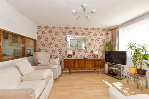 3 bedroom end of terrace house for sale, Elmhurst Drive, Hornchurch, Essex