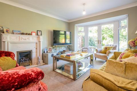 4 bedroom detached house for sale, The Paddock, Timperley, Altrincham