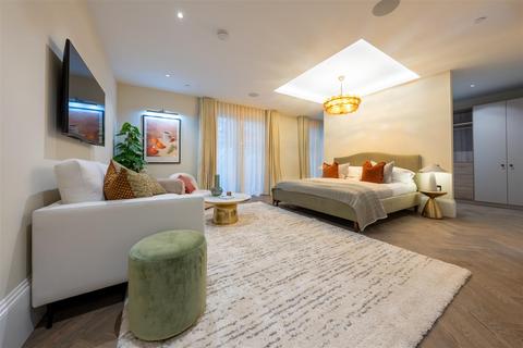 3 bedroom penthouse for sale, Macclesfield Road, Prestbury, Macclesfield