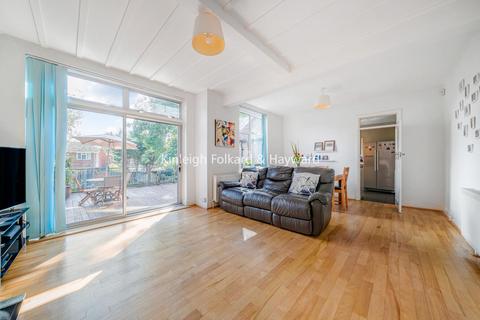 30 Celtic Avenue, Bromley, BR2 0RU