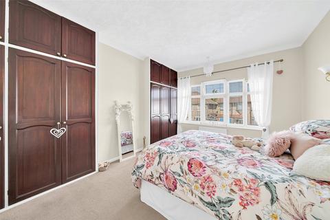 23 Oakhurst Avenue, Bexleyheath, DA7 5JL