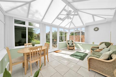 23 Oakhurst Avenue, Bexleyheath, DA7 5JL